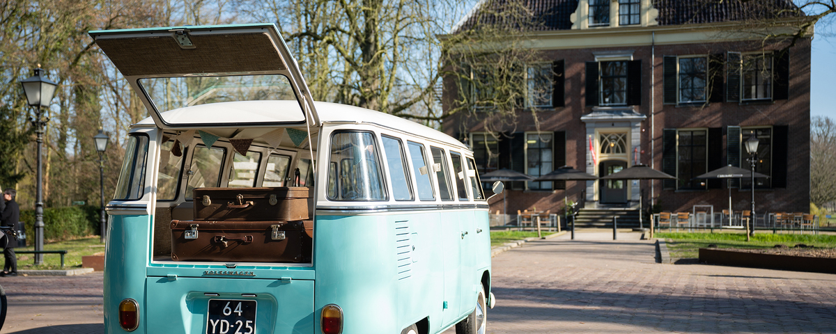 Volkswagenbusje voor Stayokay Utrecht-Bunnik